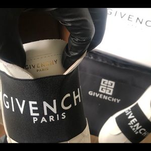 Givenchy street sneaker